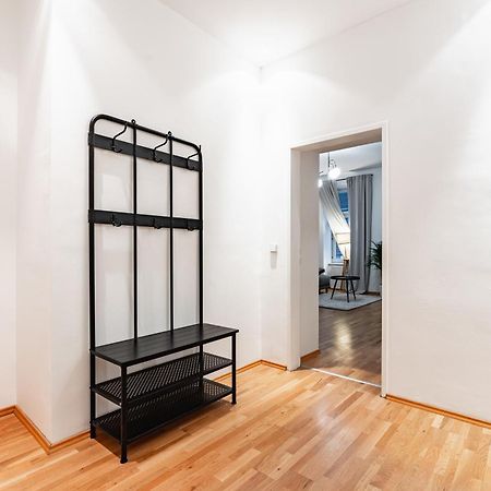 Spacious 3-Room Apt. 15 Min To The City Center Bécs Kültér fotó