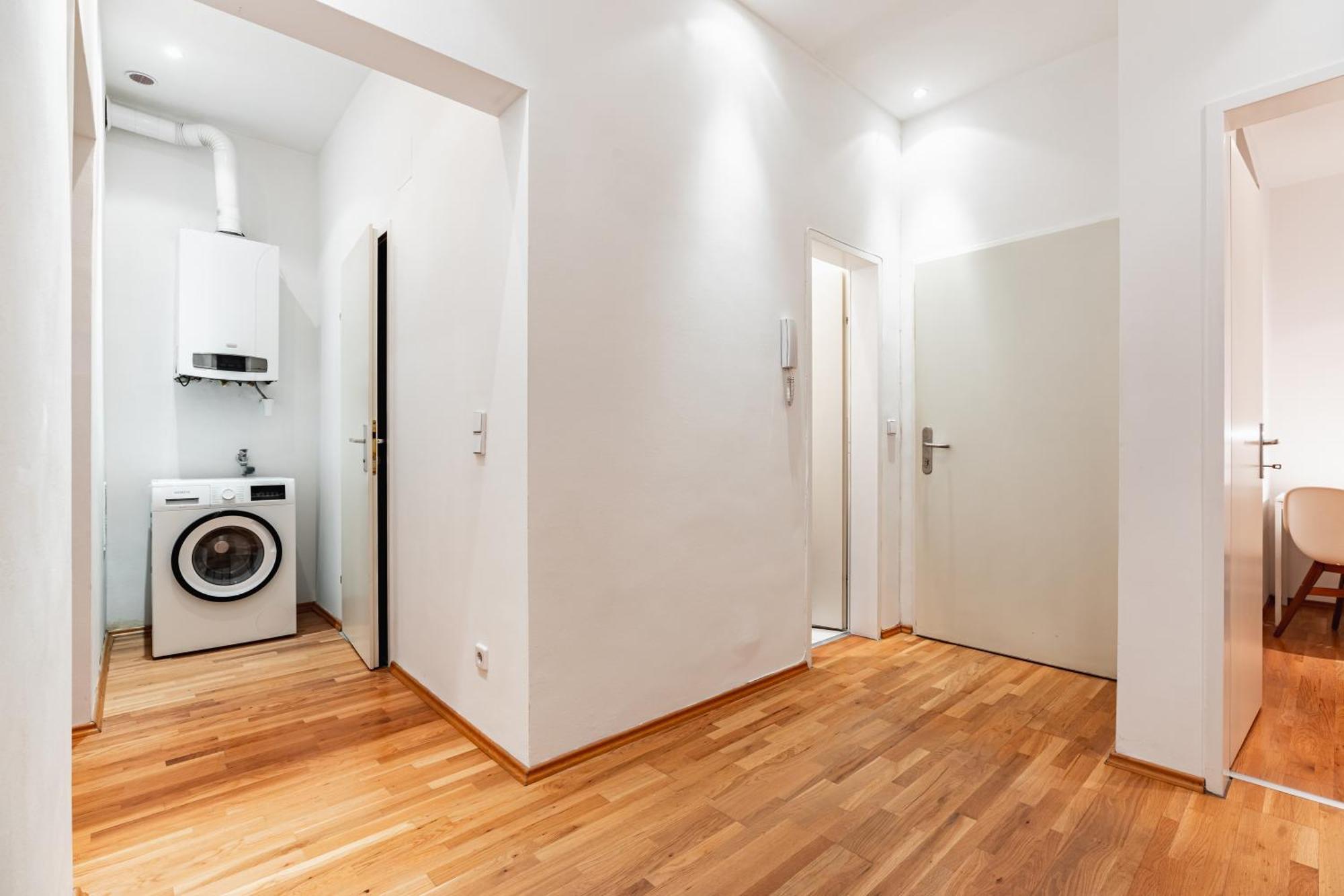 Spacious 3-Room Apt. 15 Min To The City Center Bécs Kültér fotó