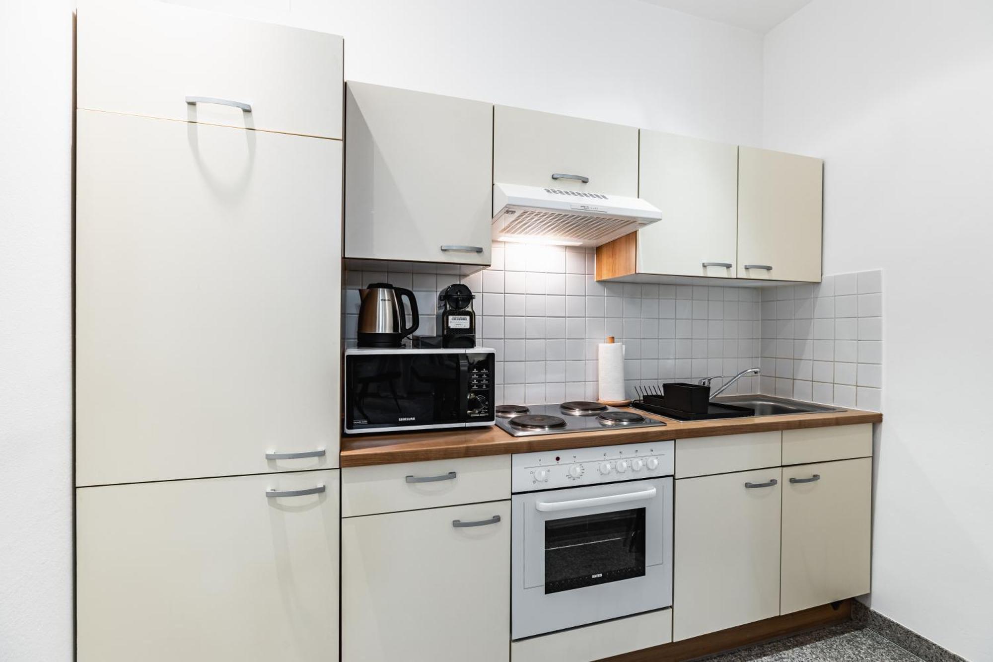 Spacious 3-Room Apt. 15 Min To The City Center Bécs Kültér fotó